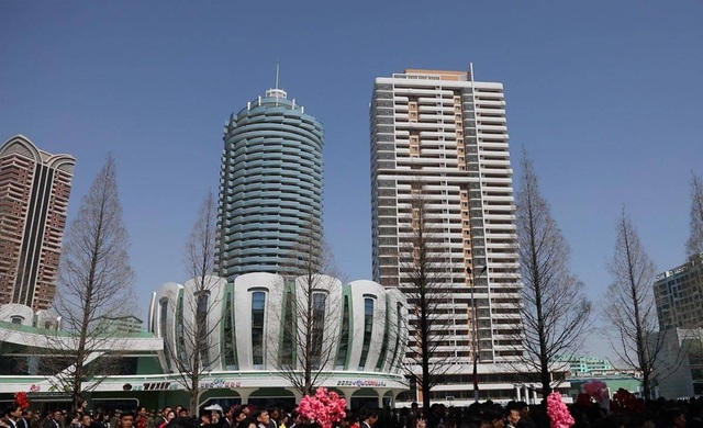 Choáng ngợp với nhà cao 70 tầng trên phố hiện đại bậc nhất ở Triều Tiên - 7