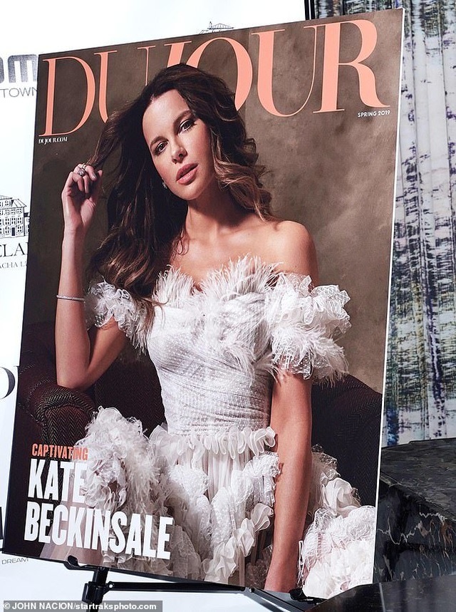 Kate Beckinsale trẻ trung đáng kinh ngạc ở tuổi 46 - 5 Kate Beckinsale trẻ trung đáng kinh ngạc ở tuổi 46 - 5