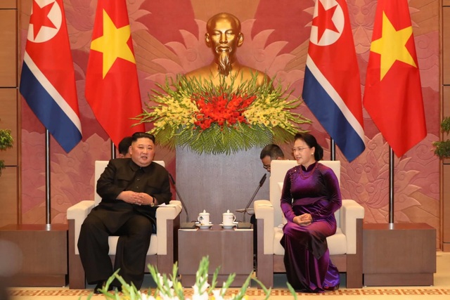 Chủ tịch Quốc hội hội kiến Chủ tịch Triều Tiên Kim Jong-un - Ảnh minh hoạ 2