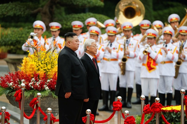 Những khoảnh khắc đẹp của Chủ tịch Kim Jong-un tại Việt Nam trên báo chí quốc tế - 14