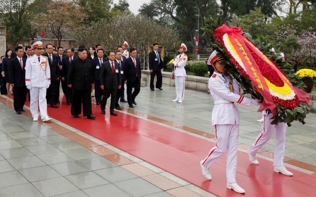 Những khoảnh khắc đẹp của Chủ tịch Kim Jong-un tại Việt Nam trên báo chí quốc tế - 19