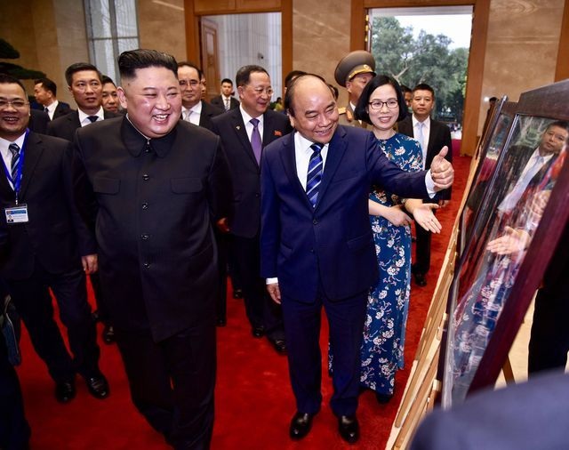 Ấn tượng về Chủ tịch Triều Tiên Kim Jong-un trong chuyến công du Việt Nam - Ảnh minh hoạ 4