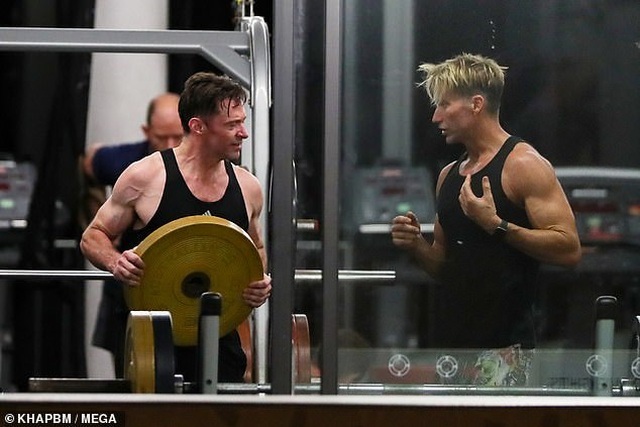 Người sói Hugh Jackman khoe cơ bắp cuồn cuộn ở tuổi 51 - 6 Người sói Hugh Jackman khoe cơ bắp cuồn cuộn ở tuổi 51 - 6
