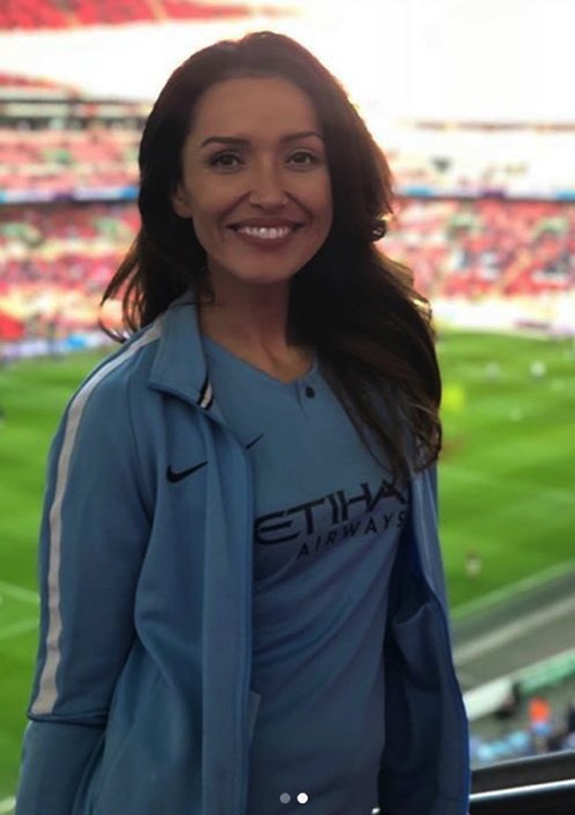 Ngắm nàng MC xinh đẹp vừa bị lộ ảnh nóng ở chương trình Man City TV - 3 Ngắm nàng MC xinh đẹp vừa bị lộ ảnh nóng ở chương trình Man City TV - 3