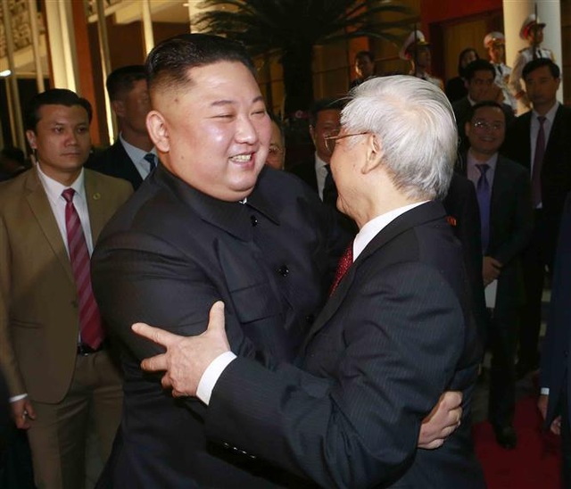 Chủ tịch Triều Tiên Kim Jong-un đánh thử đàn bầu Việt Nam - Ảnh minh hoạ 5