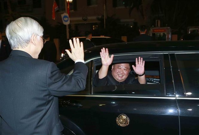 Chủ tịch Triều Tiên Kim Jong-un đánh thử đàn bầu Việt Nam - Ảnh minh hoạ 10