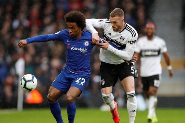 Fulham 1-2 Chelsea: Higuain, Jorginho lập công