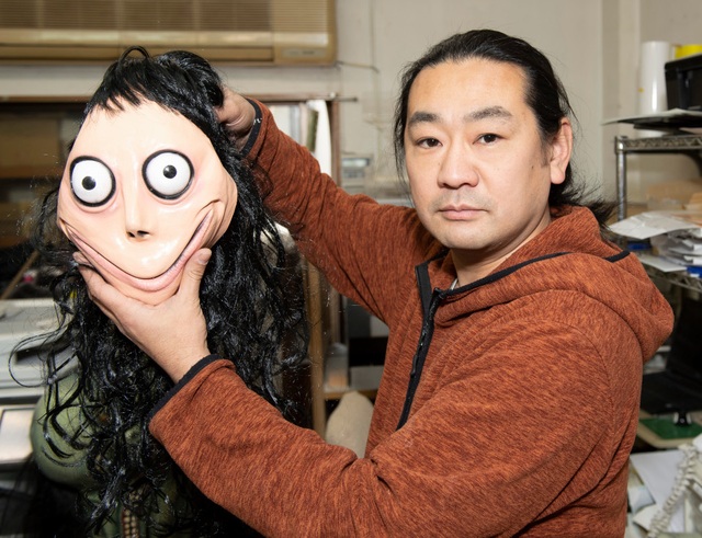 Nghệ sĩ người Nhật tạo ra quái vật Momo đang khốn khổ vì “tác phẩm”