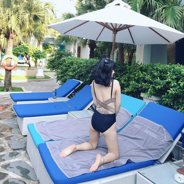 Hot girl Việt rủ nhau tung loạt ảnh bikini nóng bỏng - 4