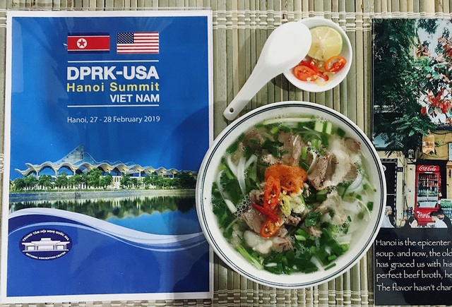 Thượng đỉnh Mỹ - Triều: Chủ hàng phở ngày ngủ 2 tiếng, thái thịt xuyên đêm - 6 Thượng đỉnh Mỹ - Triều: Chủ hàng phở ngày ngủ 2 tiếng, thái thịt xuyên đêm - 6