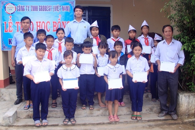 Học bổng Grobest Việt Nam đến với học sinh nghèo hiếu học tỉnh Bình Định - 2 Học bổng Grobest Việt Nam đến với học sinh nghèo hiếu học tỉnh Bình Định - 2