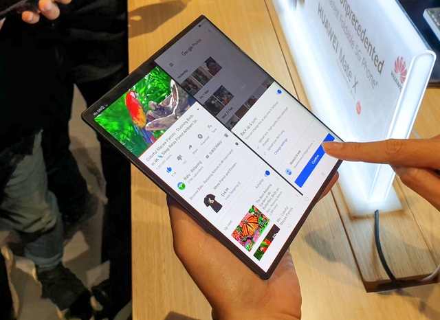 Cận cảnh Huawei Mate X màn hình gập giá trên 60 triệu đồng tại Việt Nam - Ảnh minh hoạ 10