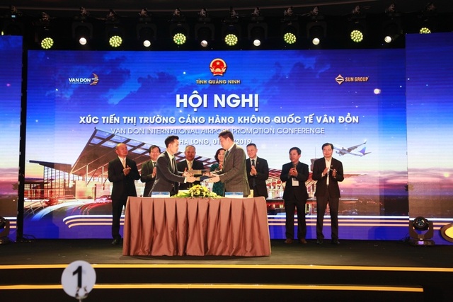 Nhiều thỏa thuận hợp tác được ký kết ngay tại Hội Nghị.JPG Nhiều thỏa thuận hợp tác được ký kết ngay tại Hội Nghị.JPG