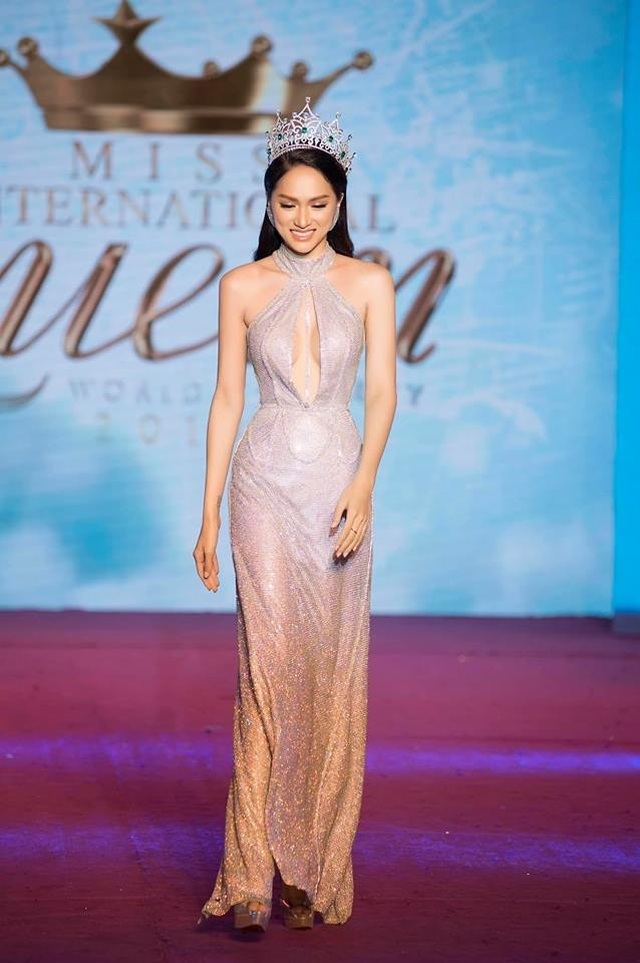 Huong-Giang-Hoa-Hau2.jpg Huong-Giang-Hoa-Hau2.jpg