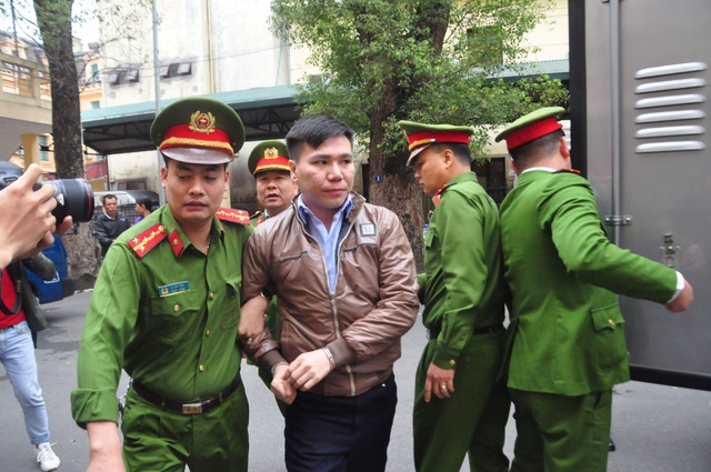 Châu Việt Cường đối diện mức án cao nhất đến 15 năm tù - 1 Châu Việt Cường đối diện mức án cao nhất đến 15 năm tù - 1