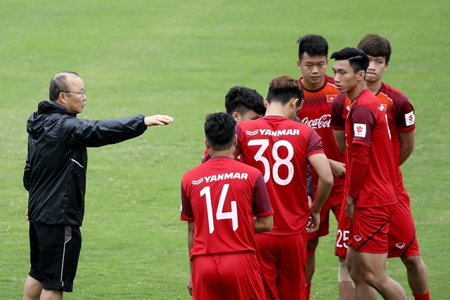 Đình Trọng trở lại, Quang Hải phải tập riêng ở U23 Việt Nam - Ảnh minh hoạ 4