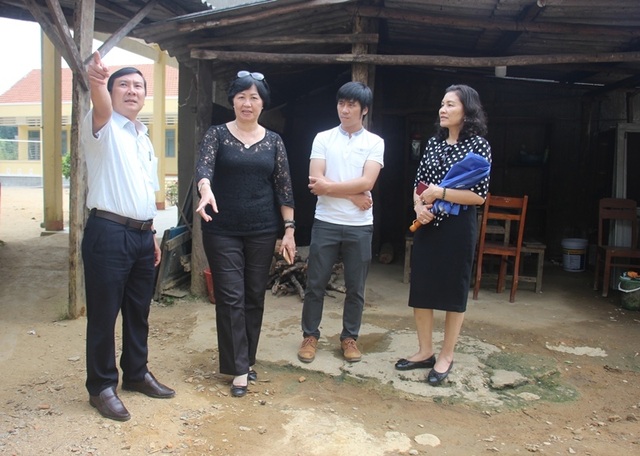 Gieo chữ ở độ cao hơn 1.000 mét, thầy cô mong ước hết cảnh “vừa đứng vừa ăn” - 6 Gieo chữ ở độ cao hơn 1.000 mét, thầy cô mong ước hết cảnh “vừa đứng vừa ăn” - 6