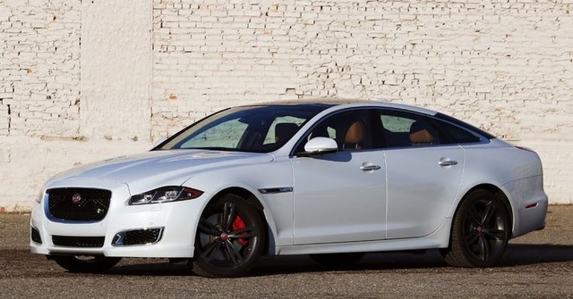 Catherine-Zeta-Jones-Jaguar-XJR-via-motor1.com_.jpg