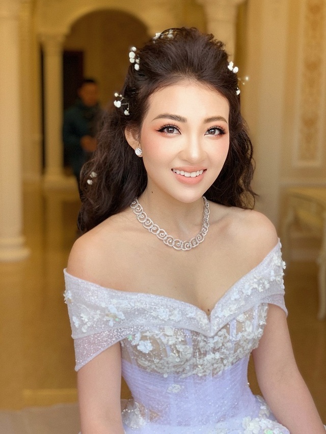 Rời tòa lâu đài 7 tầng, con gái đại gia Nam Định sống ra sao? - 8..jpg Rời tòa lâu đài 7 tầng, con gái đại gia Nam Định sống ra sao? - 8..jpg