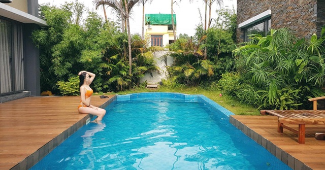 Ba cô giáo nổi như cồn vì quá xinh đẹp, gợi cảm - 17 Ba cô giáo nổi như cồn vì quá xinh đẹp, gợi cảm - 17