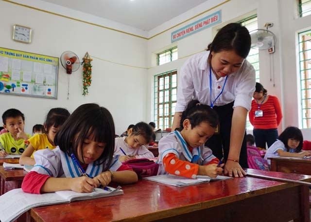 Nghệ An: Học sinh vùng khó không phải đóng tiền học buổi 2 - 1 Nghệ An: Học sinh vùng khó không phải đóng tiền học buổi 2 - 1