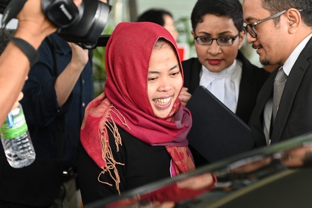 Tòa Malaysia thả bị cáo Indonesia trong nghi án Kim Jong-nam, Đoàn Thị Hương bị sốc - 2 Tòa Malaysia thả bị cáo Indonesia trong nghi án Kim Jong-nam, Đoàn Thị Hương bị sốc - 2