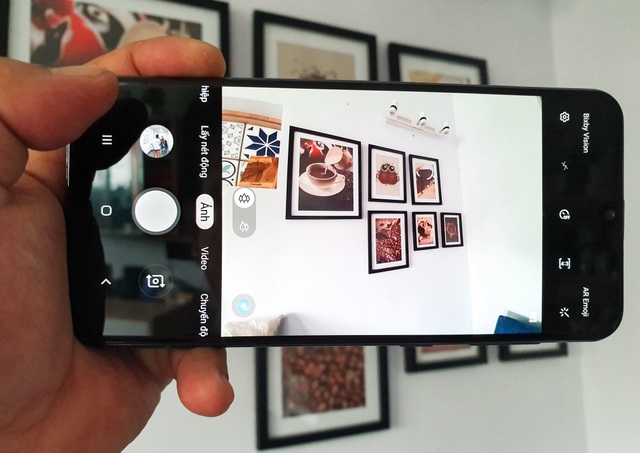 Trên tay Galaxy A50 - smartphone tầm trung có cảm biến vân tay màn hình - Ảnh minh hoạ 7