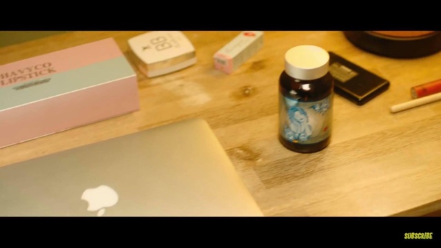 Dòng son Hoa Hậu Hương Giang sử dụng trong MV mới có gì hót đến vậy? - 3 Dòng son Hoa Hậu Hương Giang sử dụng trong MV mới có gì hót đến vậy? - 3