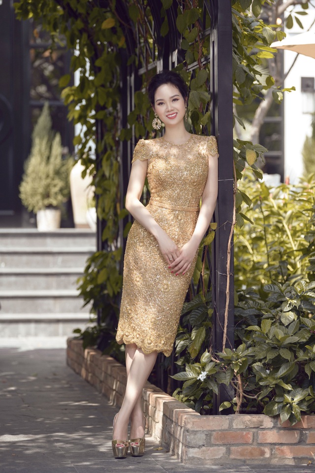 Nhan sắc Hoa hậu Mai Phương ra sao sau 17 năm đăng quang? - 2 Nhan sắc Hoa hậu Mai Phương ra sao sau 17 năm đăng quang? - 2
