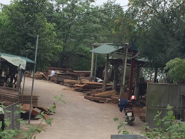 Chính quyền bất lực để doanh nghiệp chiếm hàng trăm m2 đất hành lang đê tại Hà Tĩnh! - 1 Chính quyền bất lực để doanh nghiệp chiếm hàng trăm m2 đất hành lang đê tại Hà Tĩnh! - 1