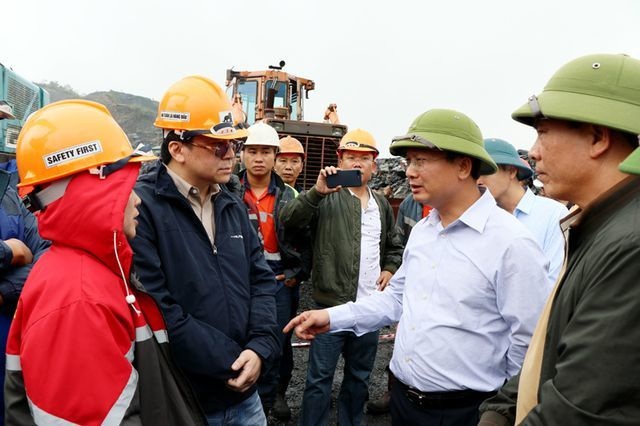 Vụ công nhân xô xát vì tranh chấp hợp đồng: Giải quyết dứt điểm trong tháng 3 - 2 Vụ công nhân xô xát vì tranh chấp hợp đồng: Giải quyết dứt điểm trong tháng 3 - 2