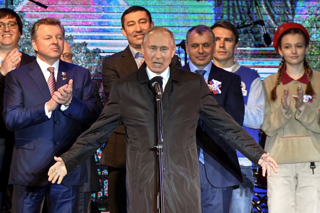 Ông Putin khai trương 2 nhà máy điện mới tại Crimea sau khi Ukraine cắt điện - 5 Ông Putin khai trương 2 nhà máy điện mới tại Crimea sau khi Ukraine cắt điện - 5