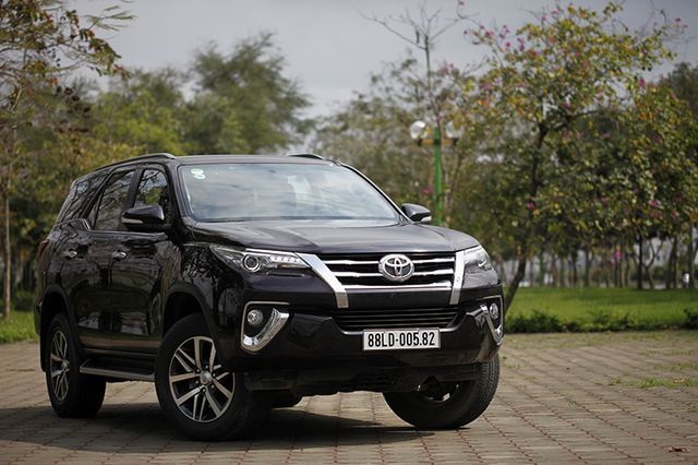 toyota-fortuner-.jpg