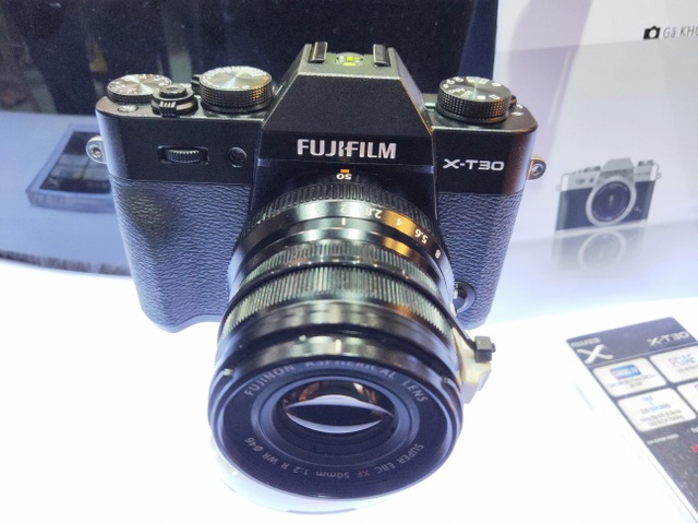 Fujifilm giới thiệu X-T30, cảm biến 26.1MP, quay phim 4K, giá 21,9 triệu đồng