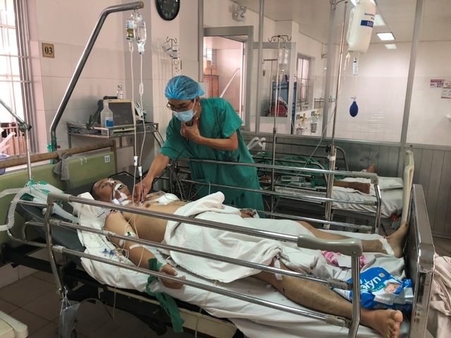 Cứu sống bệnh nhân nguy kịch vì bị đâm thấu ngực - 1 Cứu sống bệnh nhân nguy kịch vì bị đâm thấu ngực - 1