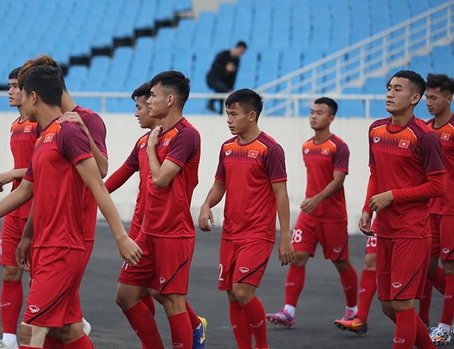 Đội hình U23 Việt Nam đấu Brunei: Vắng Đình Trọng, Đức Chinh đá trung phong? - 1
