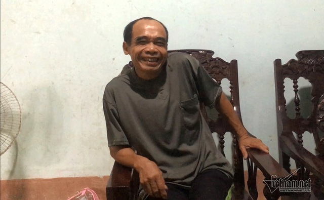 Đại gia đá đỏ đếm tiền cả ngày không hết giờ ra sao? - 10 Đại gia đá đỏ đếm tiền cả ngày không hết giờ ra sao? - 10