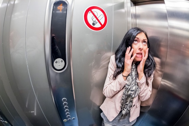 Phụ nữ cần trang bị kỹ năng gì nếu bị yêu râu xanh sàm sỡ trong thang máy? - 3 Phụ nữ cần trang bị kỹ năng gì nếu bị yêu râu xanh sàm sỡ trong thang máy? - 3