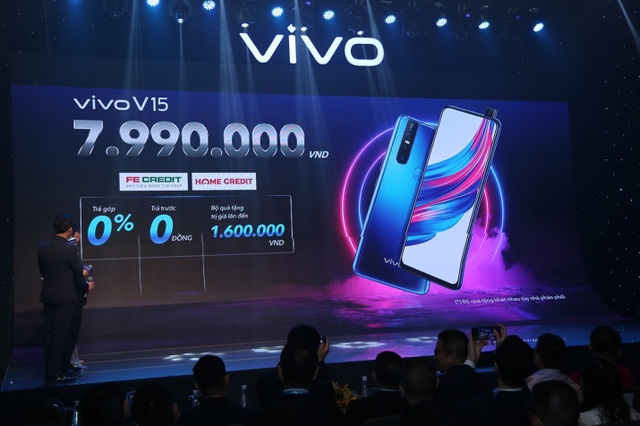 Quang Hải bất ngờ xuất hiện tại sự kiện ra mắt smartphone camera ẩn Vivo V15 - Ảnh minh hoạ 6