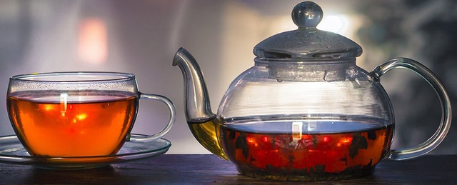 Uống trà quá nóng làm tăng nguy cơ ung thư thực quản - 1 Uống trà quá nóng làm tăng nguy cơ ung thư thực quản - 1