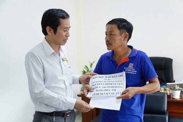 trao quy (2).JPG trao quy (2).JPG