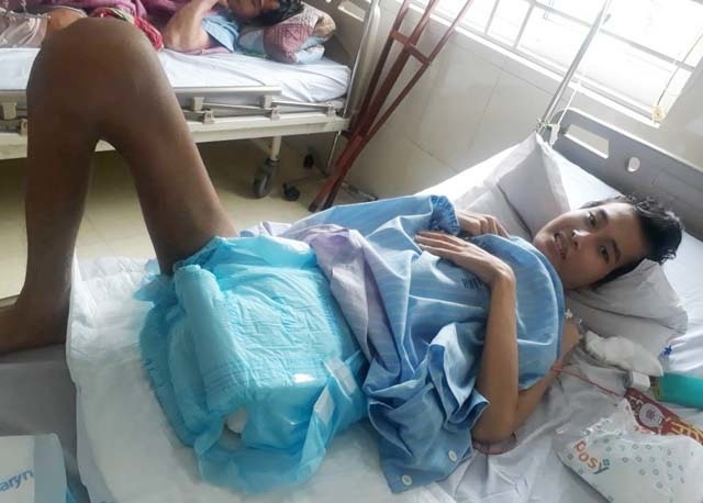 Chàng trai 2 lần bị ung thư được bạn đọc giúp đỡ hơn 70 triệu đồng - 2 Chàng trai 2 lần bị ung thư được bạn đọc giúp đỡ hơn 70 triệu đồng - 2