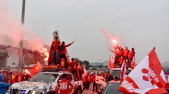 CĐV Hải Phòng cháy hết mình trước trận U23 Việt Nam gặp U23 Indonesia - 1