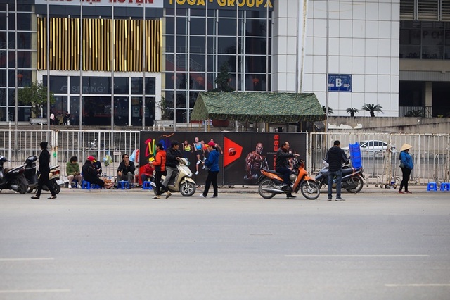 Phe vé tung chiêu giảm giá, mong bớt 