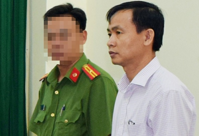 Đề nghị truy tố nguyên giám đốc Công ty lương thực Trà Vinh cùng nhiều thuộc cấp - 1 Đề nghị truy tố nguyên giám đốc Công ty lương thực Trà Vinh cùng nhiều thuộc cấp - 1