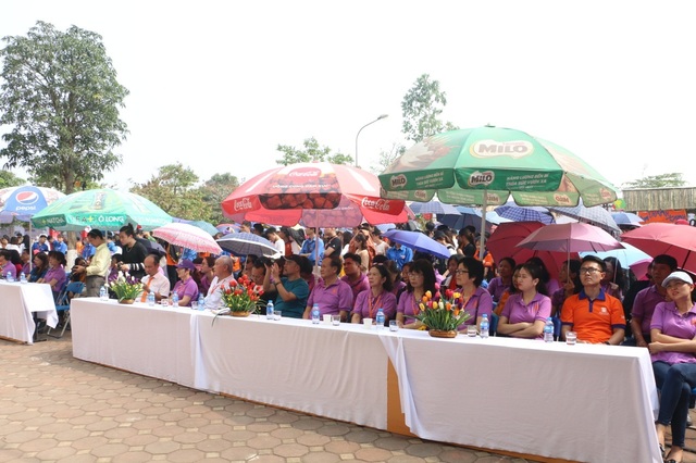 Sinh viên trường ĐH Đại Nam nói không với túi nilon - 2 Sinh viên trường ĐH Đại Nam nói không với túi nilon - 2