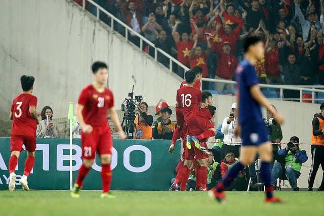 U23 Việt Nam 4-0 U23 Thái Lan: Chiến thắng kỷ lục - 24