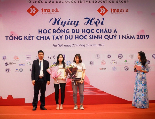 Hàng ngàn người đổ về Ngày hội học bổng Châu Á và tổng kết chia tay quý I năm 2019 do TMS Asia tổ chức - 5 Hàng ngàn người đổ về Ngày hội học bổng Châu Á và tổng kết chia tay quý I năm 2019 do TMS Asia tổ chức - 5