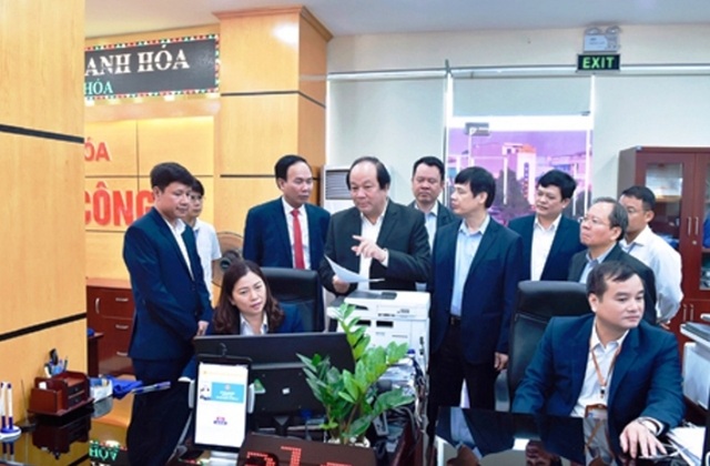 Thanh Hóa yêu cầu các đơn vị công khai xin lỗi dân khi để hồ sơ quá hạn - 1 Thanh Hóa yêu cầu các đơn vị công khai xin lỗi dân khi để hồ sơ quá hạn - 1