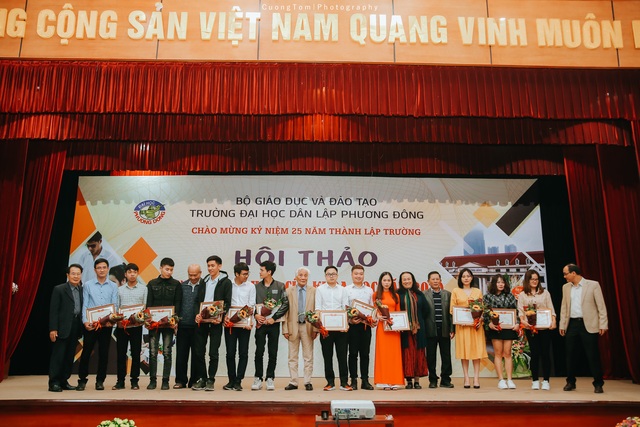 Hội thảo “Sinh viên nghiên cứu khoa học năm 2019” của Đại học Phương Đông Hội thảo “Sinh viên nghiên cứu khoa học năm 2019” của Đại học Phương Đông